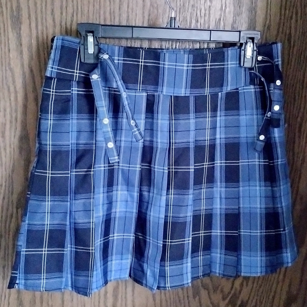 Like-New Blue Plaid Pleated Women's Skirt - Picture 5 of 8